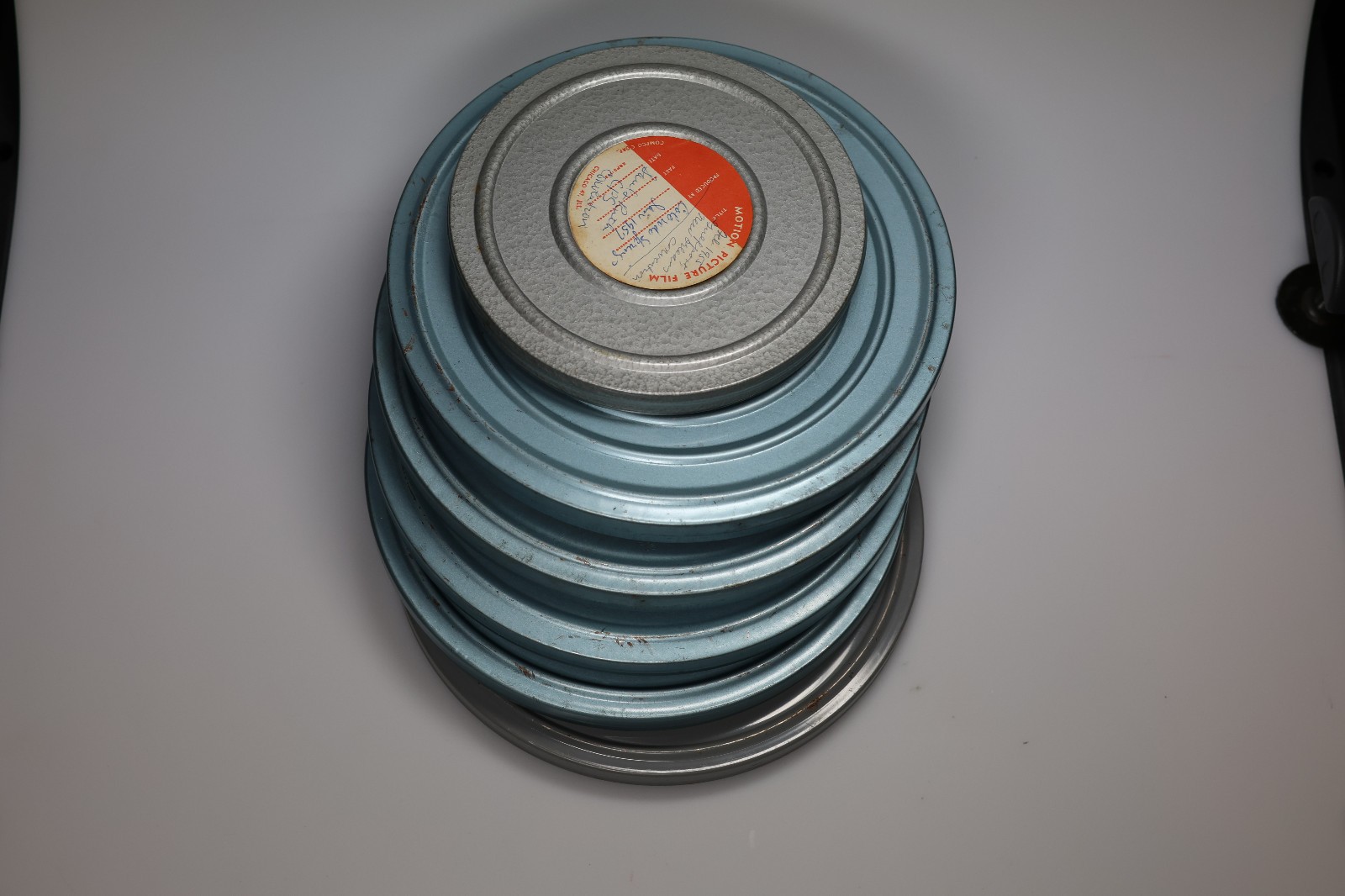 8mm film reels cans, 5 pcs 5″ 200’ Metal Reels & Cans plus 1 150′ metal reel/can