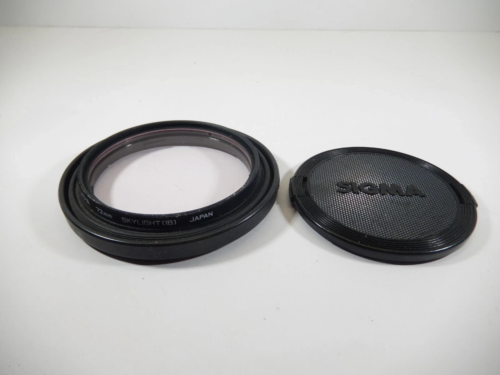 VINTAGE SIGMA 72MM RUBBER ADAPTER & SNAP-ON FRONT LENS CAP W/ HOYA SKY FILTER