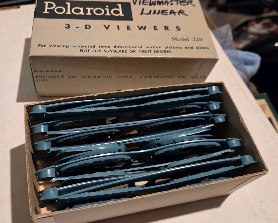 VINTAGE NIB POLAROID 3-D Viewer GLASSES 7 Pairs Per Box