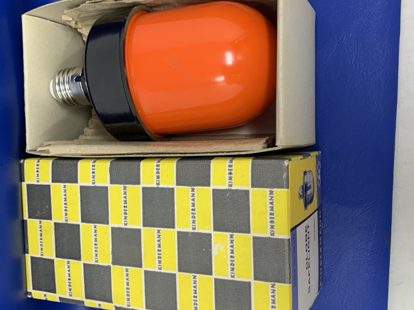 Kindermann Globe Safelite Filter 22 541 ORANGE GLOBE SOCKET NEW OLD STOCK 15 W