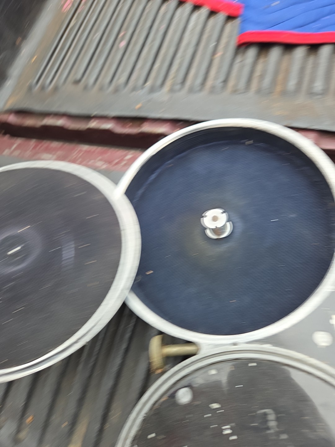 LARGE ALUMINUM MOVIE PROJECTOR REWIND REEL CARTRIDGE SEE PHOTO DESCRIPTION
