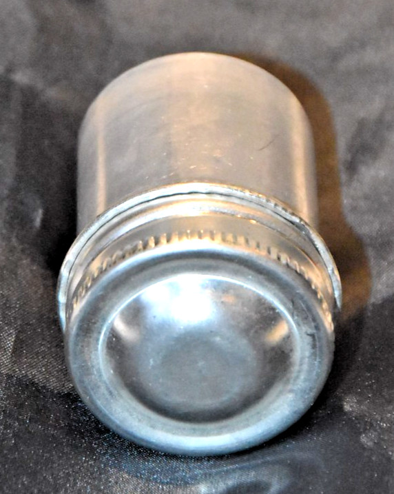 Vintage 1950’s 35mm Camera Film Metal Canister for Geocaching*/