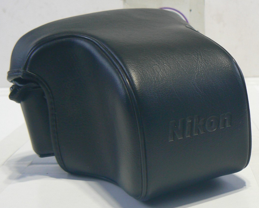 Nikon 35mm Camera Black Snap Case with Black Felt Interior – Made in Japan