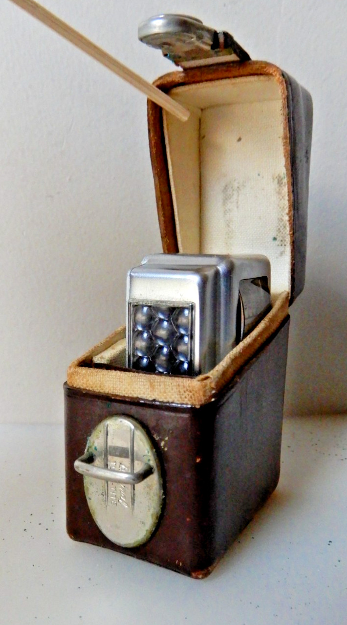 Kodalux Exposure Meter made in Germany c.1955 with Original Leather Case