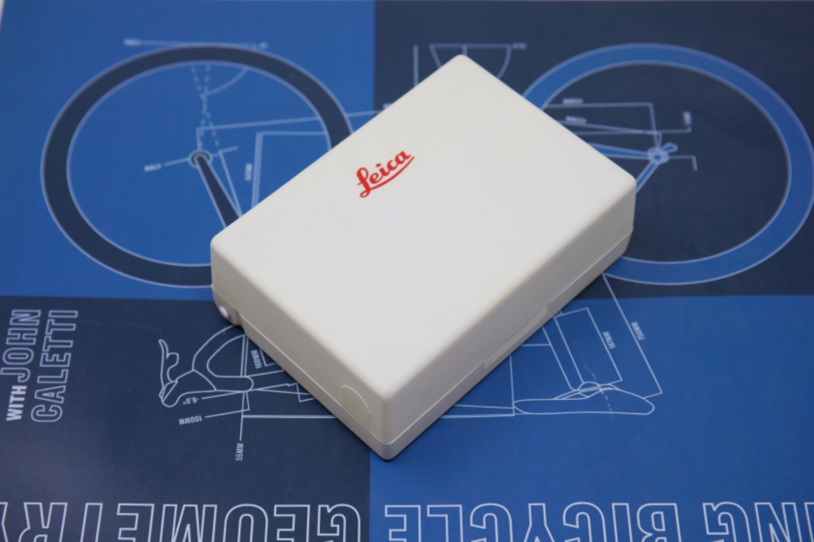 Leica vintage container plastic box storage small