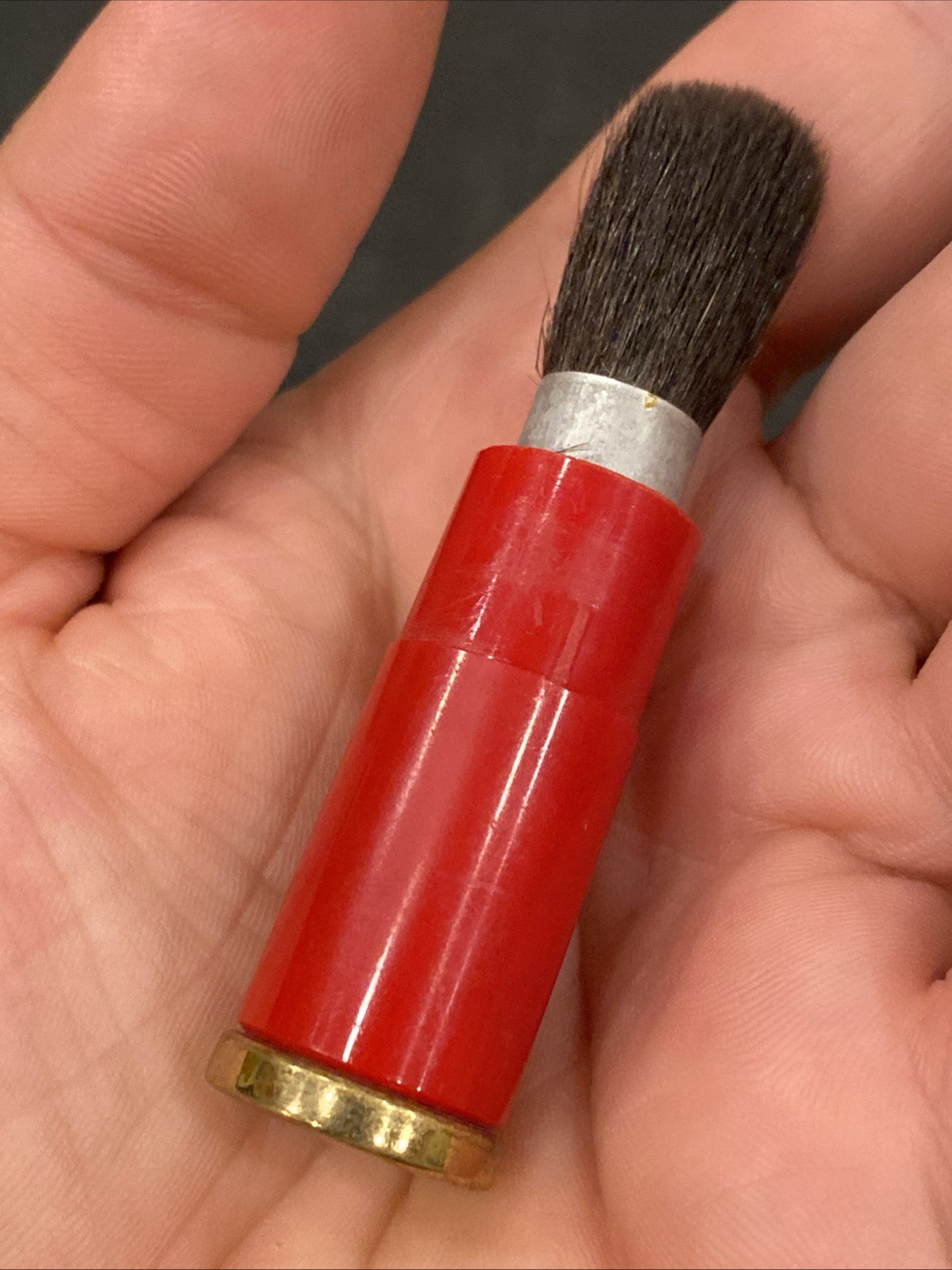 Vtg RED & Gold Tone Evers 2″ Twist Up Camera Dust Make Up Brush Germany 1950’s