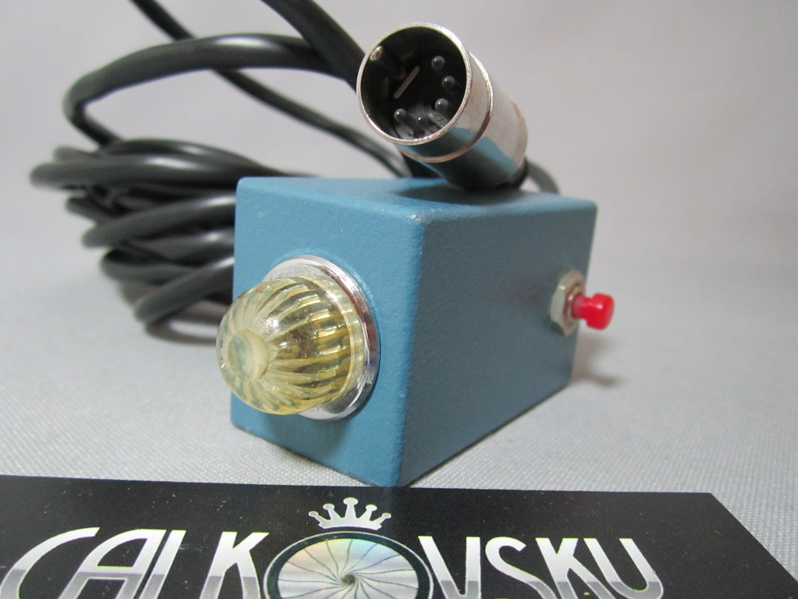 CINEMA POWER MOTOR ON/OFF SWITCHWITH 11FT CABLE, for 16mm MOVIE CAMERA