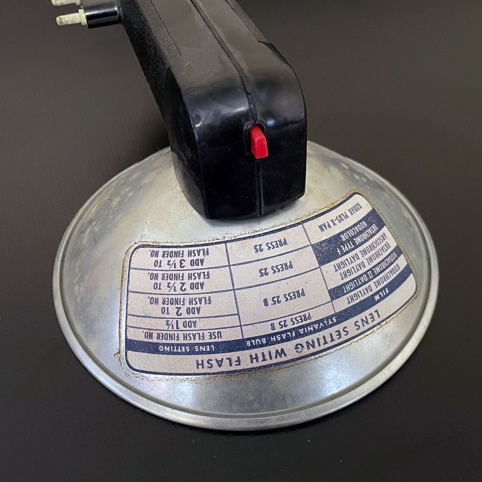 Vintage Argus External Bulb Flash Unit Clean Battery Compartment GC