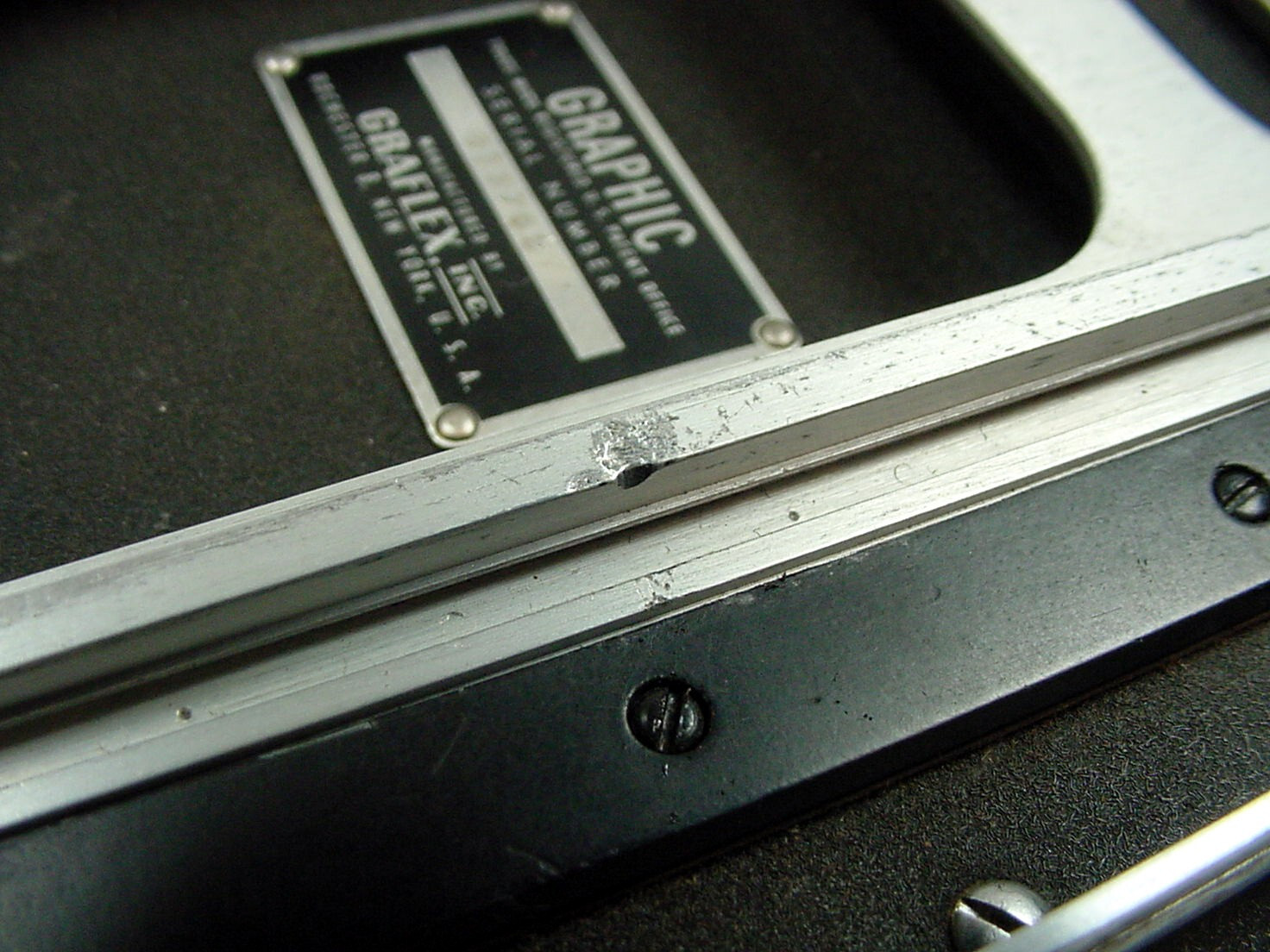 Graphic 4×5 Crown Speed track / bed assembly | Part | Tested | $62 | #31B |