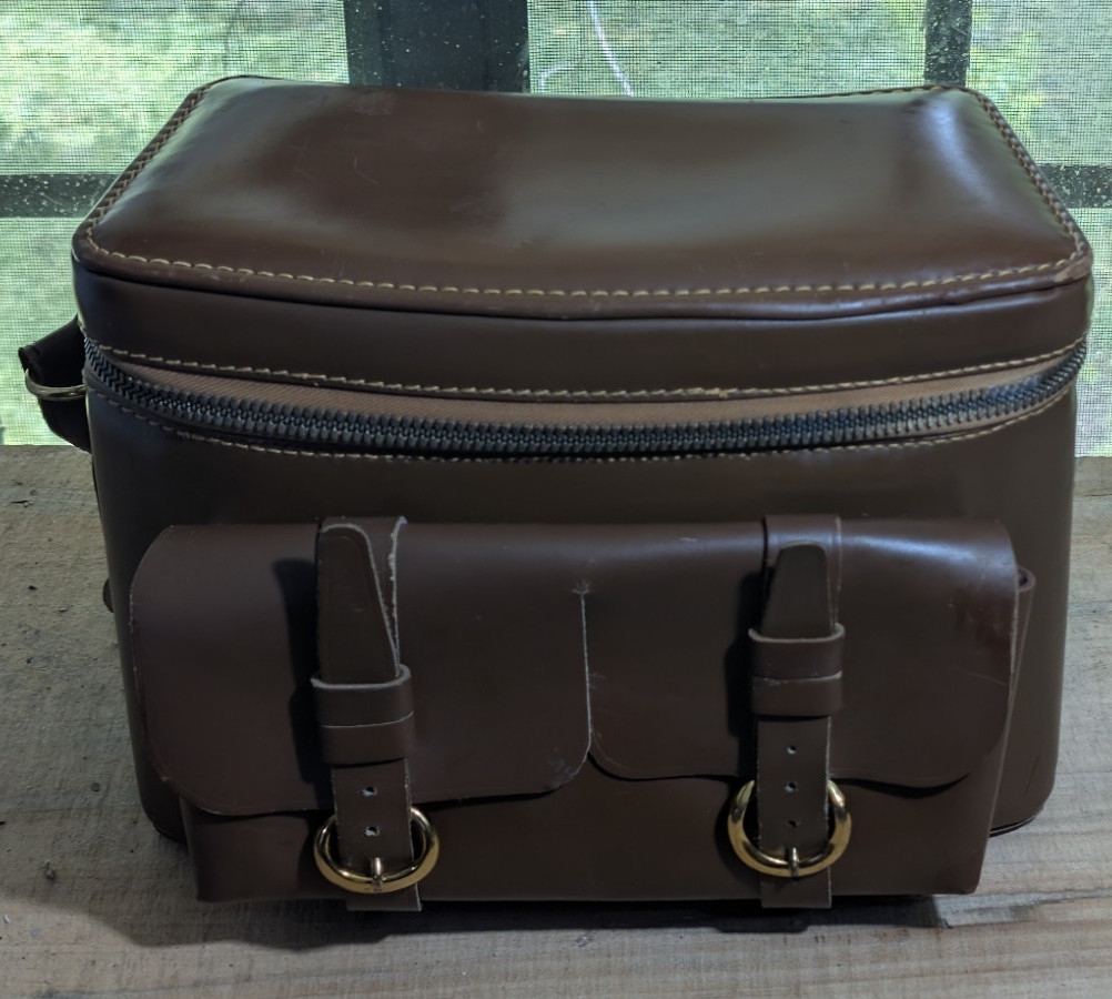 Vintage Coast Brown Leather Camera Bag Dual Buckle Closure Shoulder Strap Case