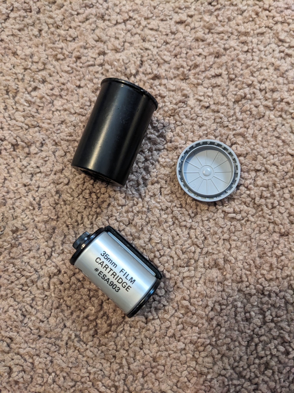 21x Kodak Snap-Cap 135 Magazine & Misc Reusable 35mm Film Canisters