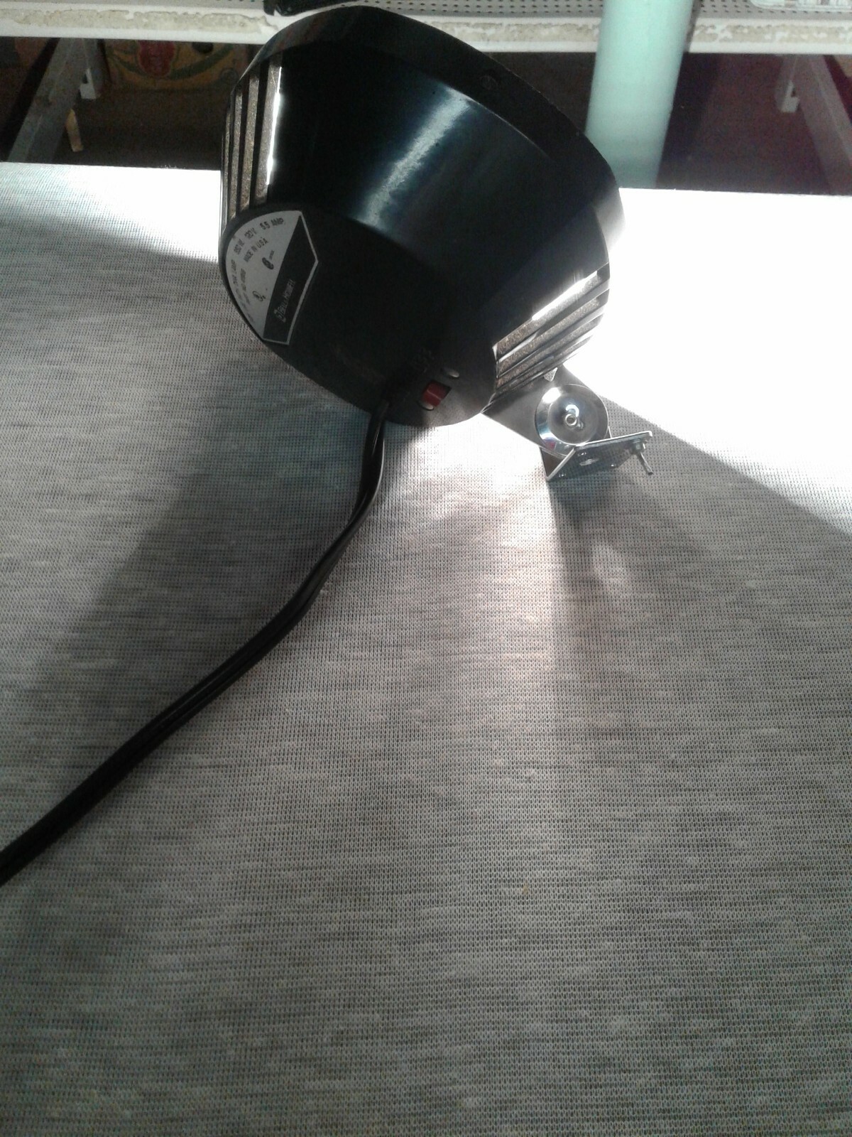 Vintage BELL & HOWELL Movie Camera Light Lamp – 650 W. 120 V. – Part No. 41969