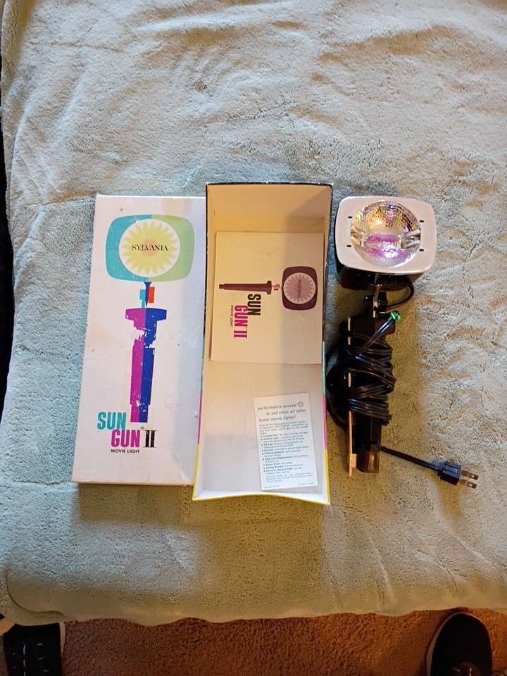 Vintage Sylvania Sun Gun II SG-55 Movie Light Tested Works Box Manual USA
