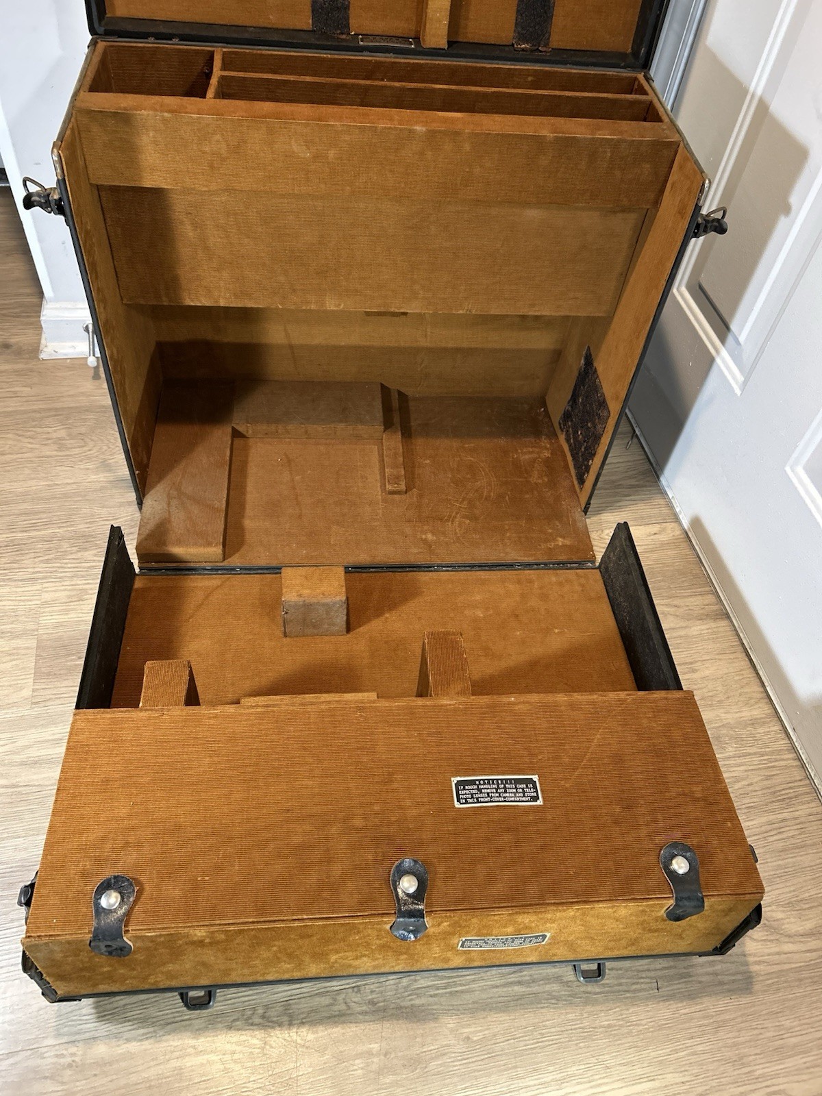 Vintage Bach Auricon Sound-on-Film Equipment Case – Hollywood CA – No. 3