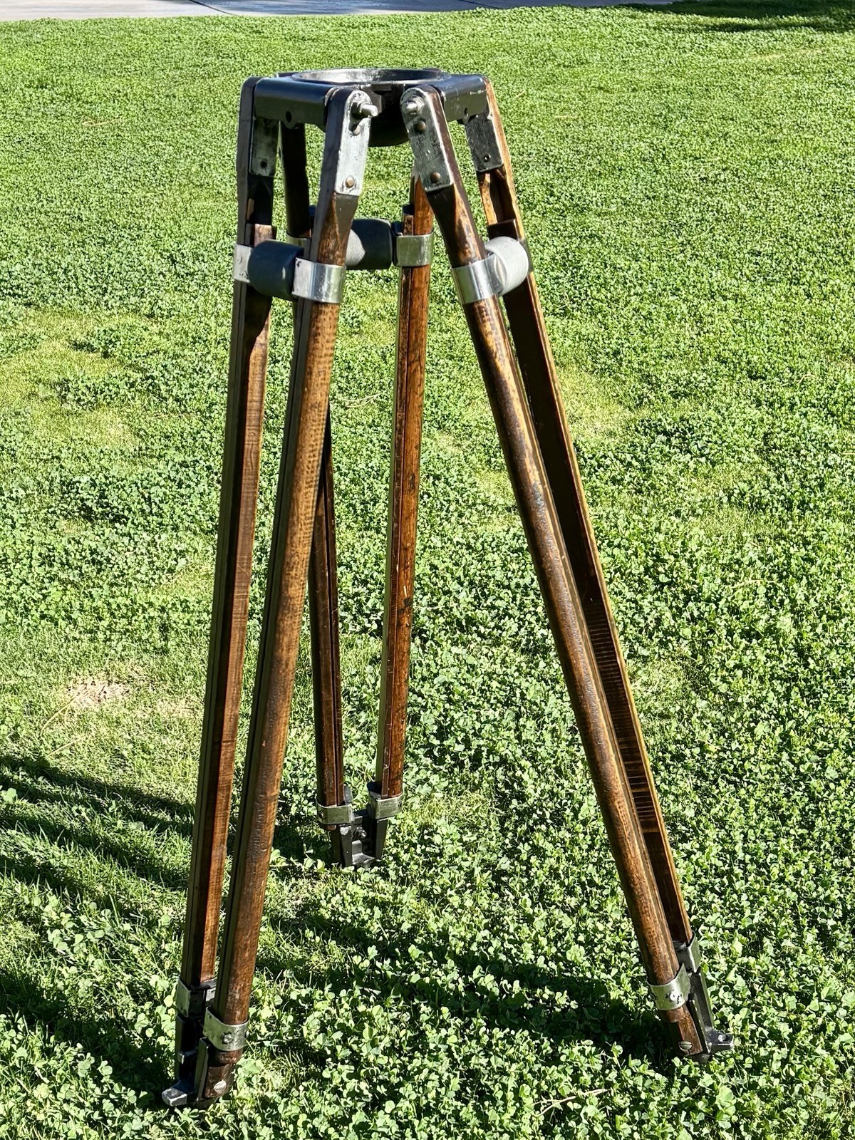 Vintage Birns & Sawyer Hollywood VGM-200 Motion Picture Camera Long Leg Tripod ￼