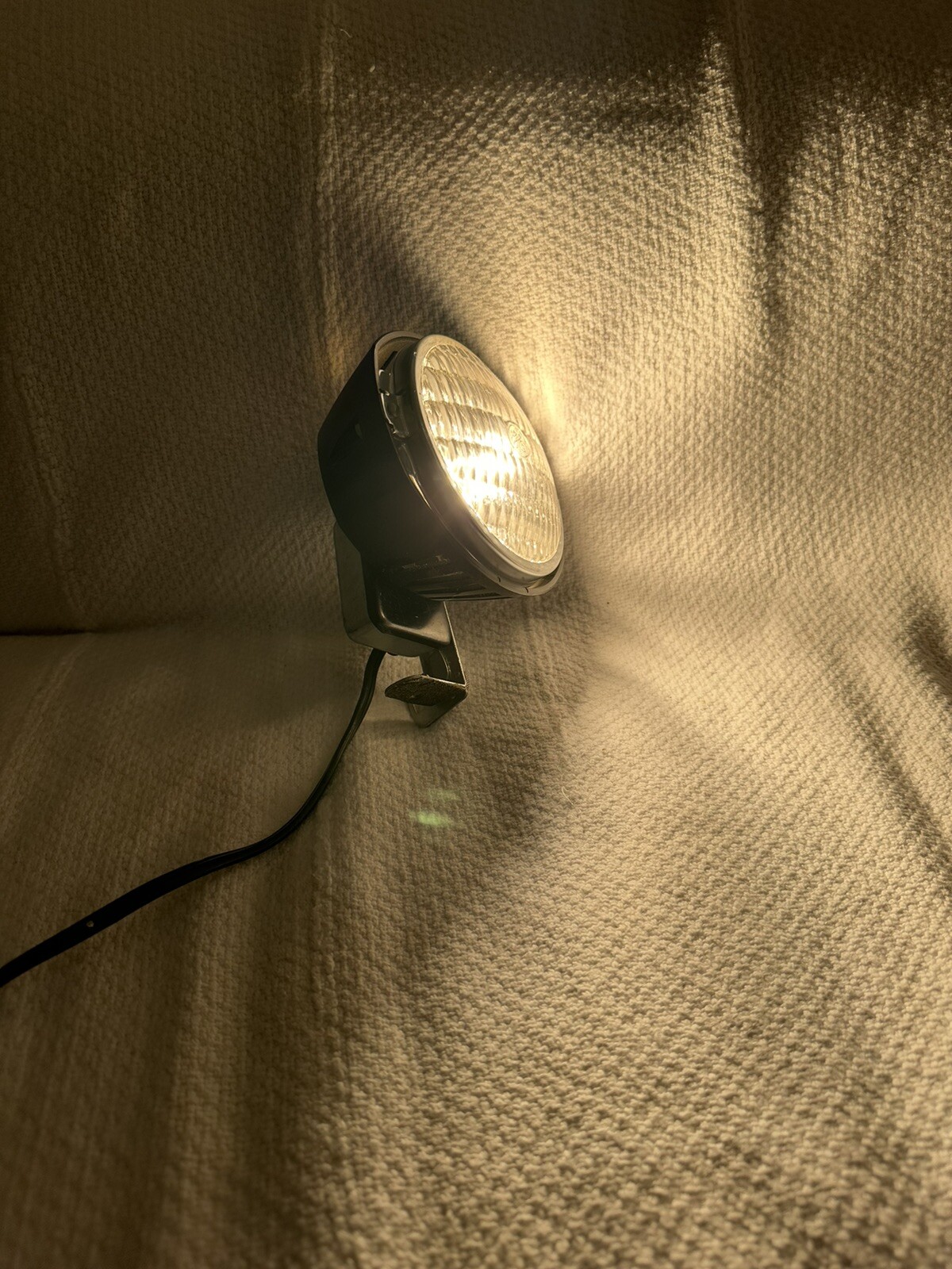 *** Vintage Top Mount Cameralite Light for Super 8 cameras – Extremely Bright