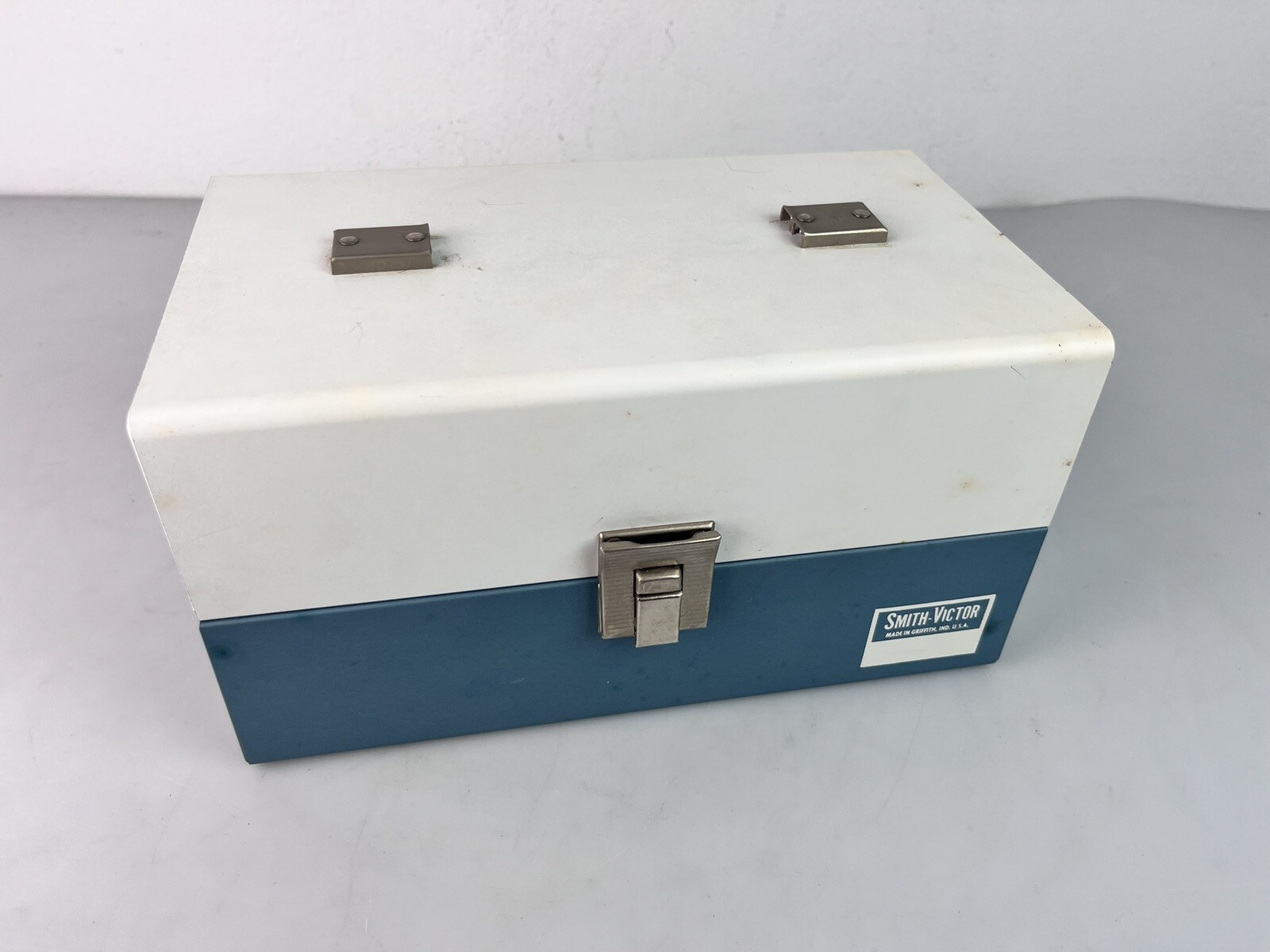 Vintage Smith Victor 8 MM Metal Movie Reel Case
