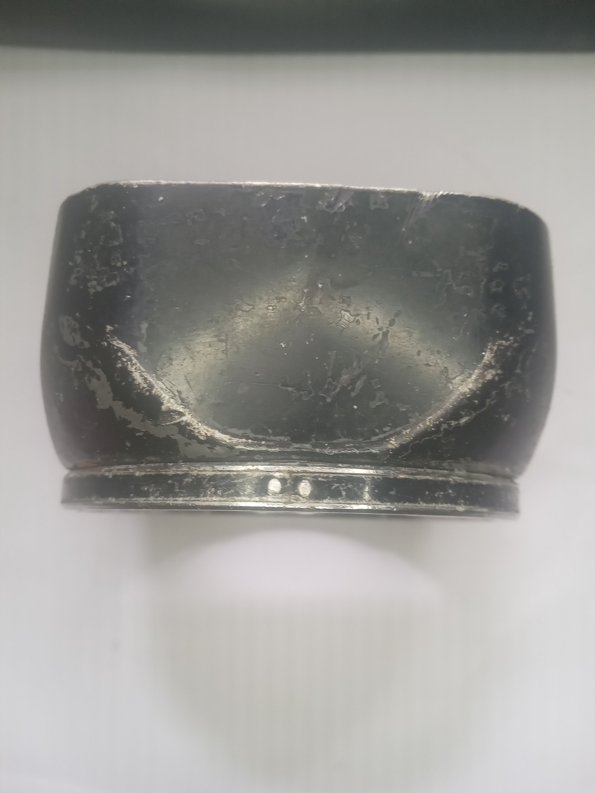 Original Hasselblad Hood For Carl Zeiss 80mm F2.8 lens In Poor Condition