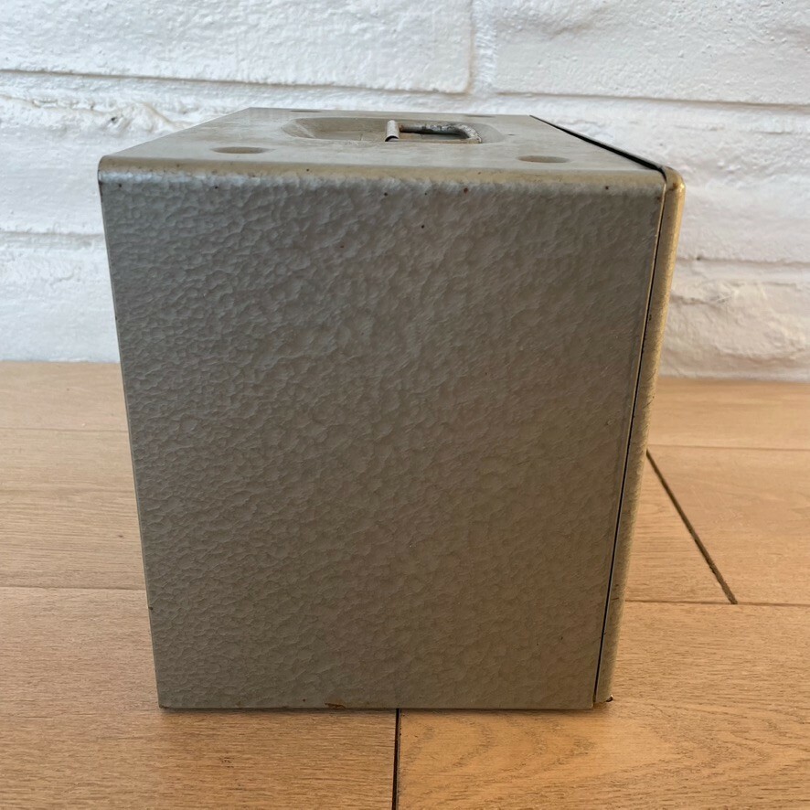 Brumberger 8mm Film Reel Carrying Case Holds 12 5 in Reels Vintage