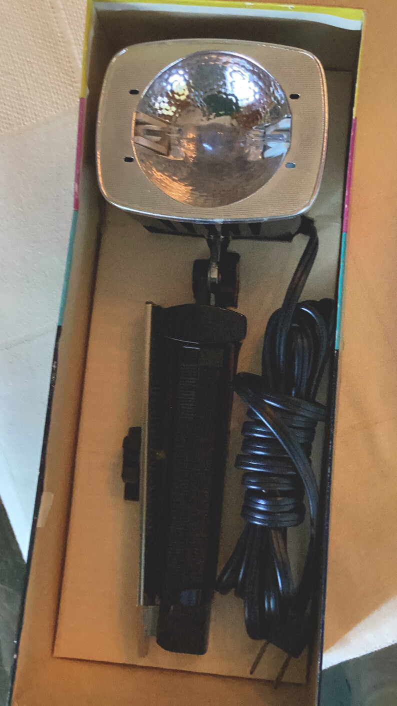 Vintage Sylvania Sun Gun II Movie Light w/Original Box Works Great! Model SG-55