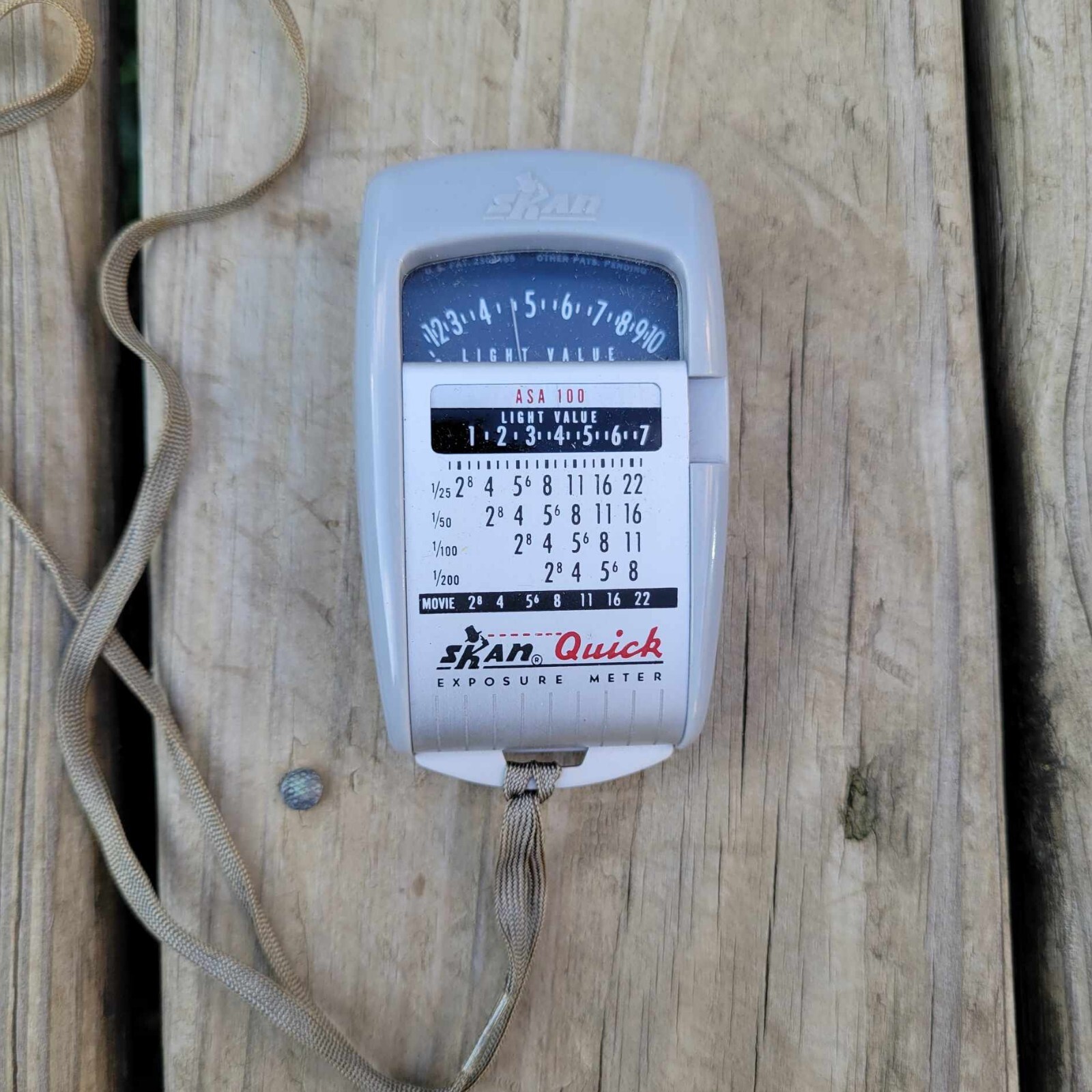 Vintage Skan Quick Camera Exposure Meter ASA 100 With Gray Pouch Chicago USA