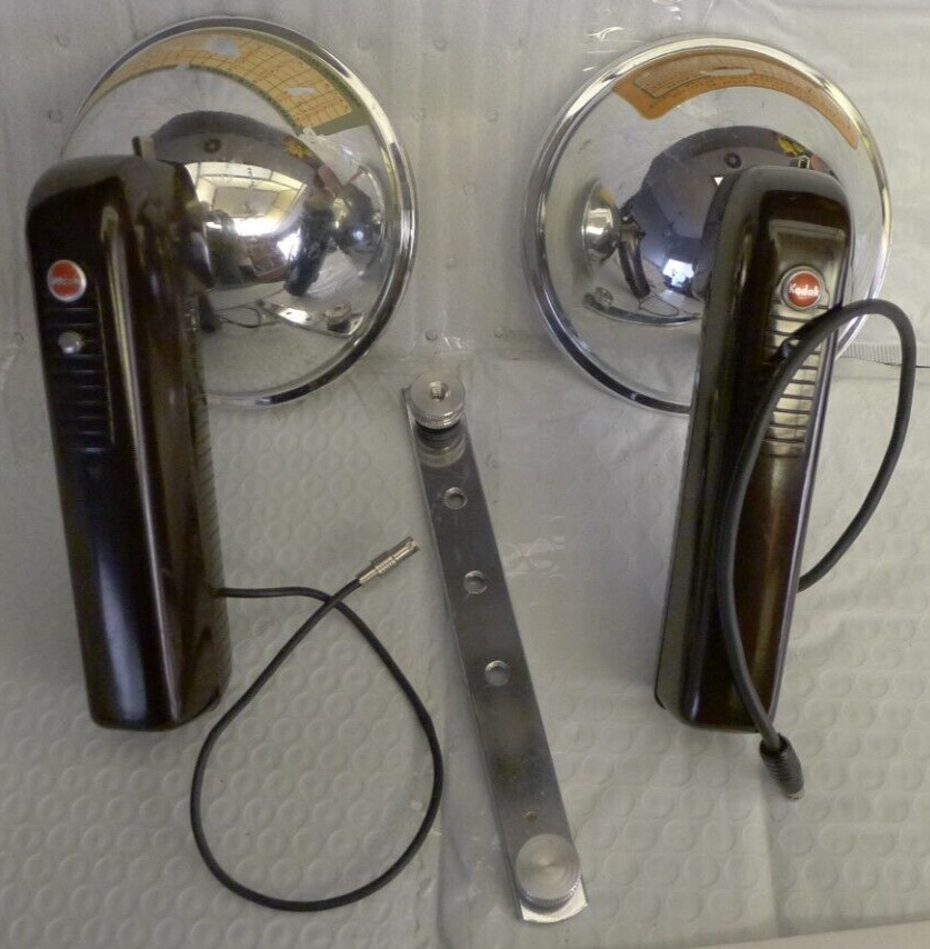 Pair of Vintage Kodak Standard Flasholder with Bracket & Cords