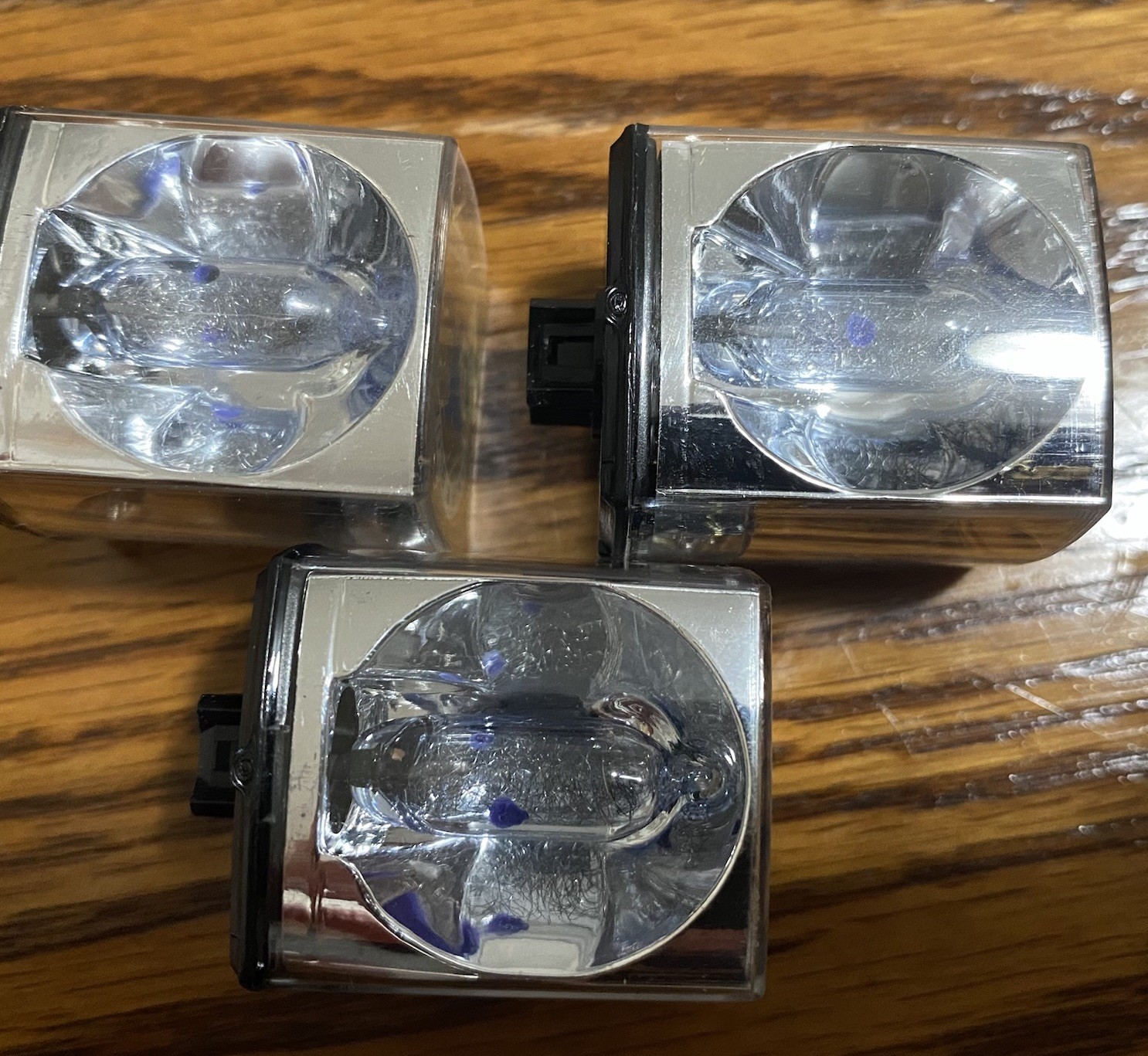 Sylvania Blue Dot Magic Cube Set of 2 *UNKNOWN CONDITION *FOR PARTS