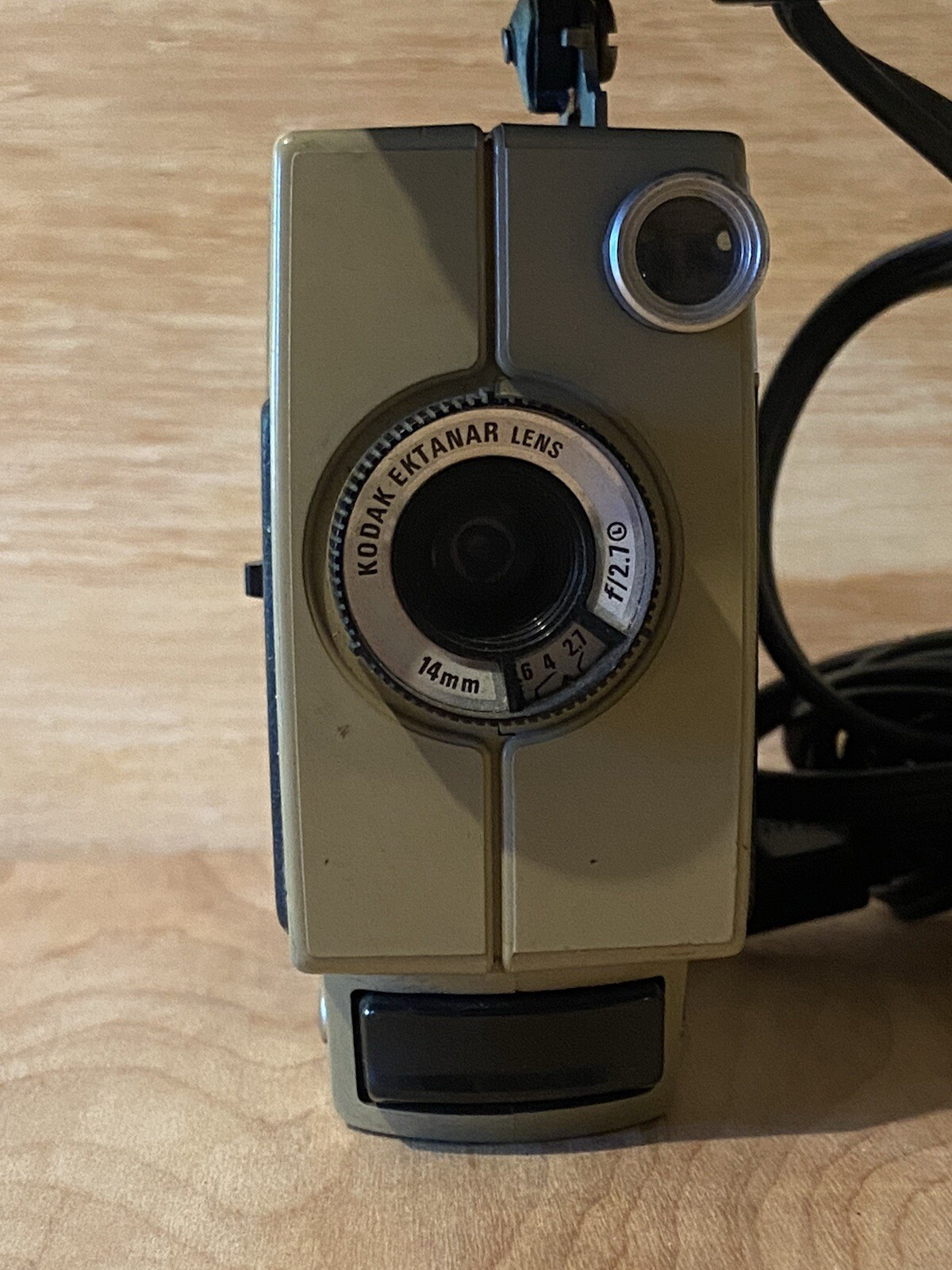 E.J Korvette Deluxe Super 8 Movie Light W/ Kodak Hawkeye Instamatic Model 8