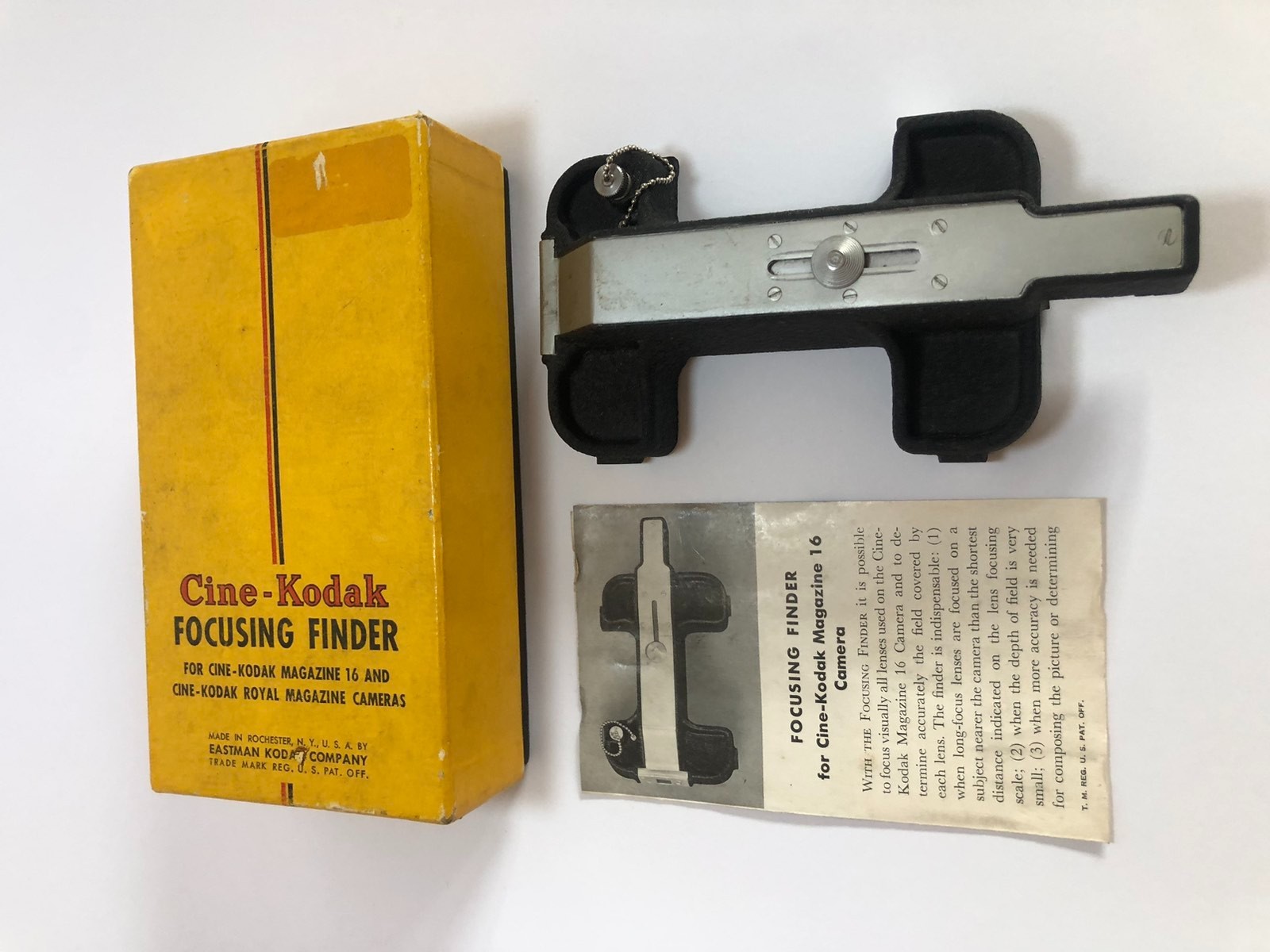 Vintage Cine-Kodak Focusing Finder for Magazine 16 w/ Box & Manual