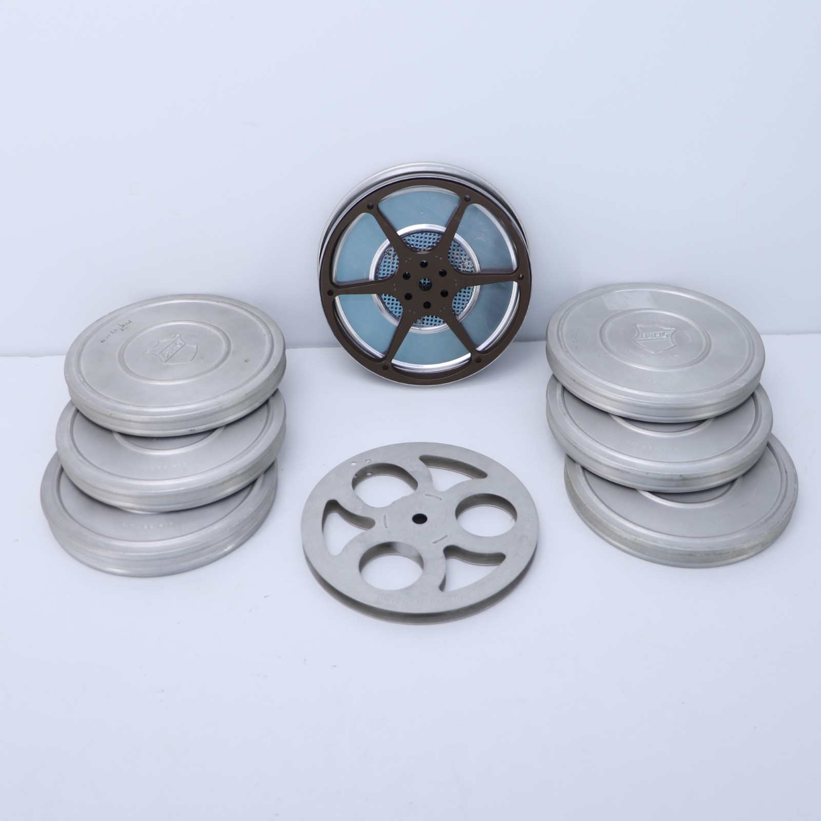 Vtg Lot 7 Sets Film Canister Cans + Take Up Reels Bell + Howell 5″ Reel 200′ 8mm