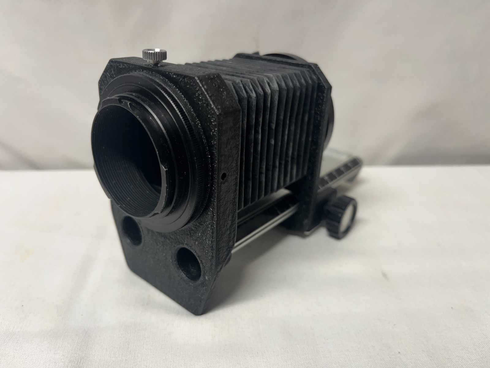 Accura BellowsMate for all Minolta SR SRT-101 in original Box. Pre-owned