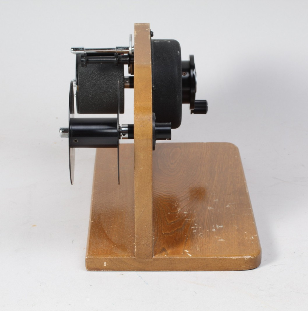 NIKON F250 BULK FILM LOADER W ONE MZ-1 FILM CANISTER & SPOOLS FOR F AND F2