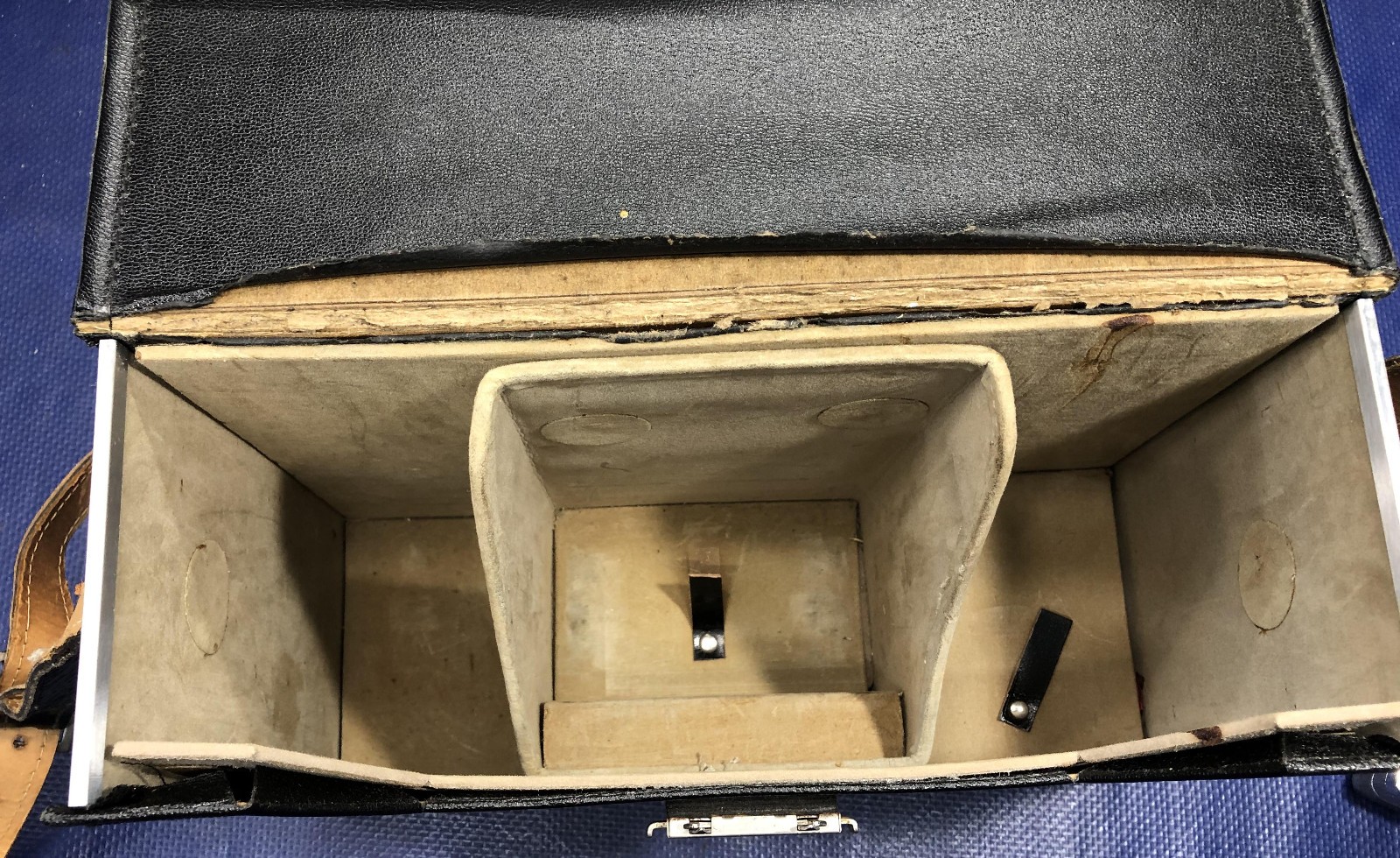 Polaroid Land Camera Case 13 x 9.5 x 5 vintage carry storage 250 350