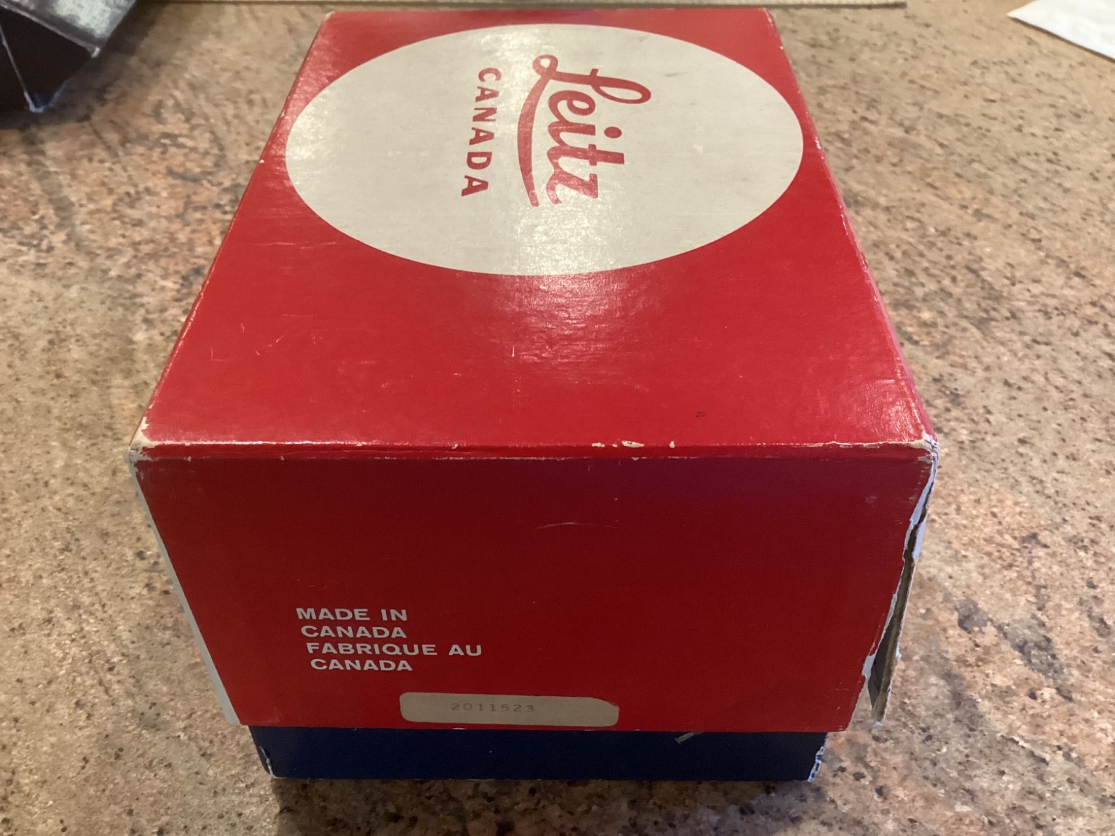 Leica 135mm F2.8 M Canada box only. Made by E. Leitz. 1970’s vintage.