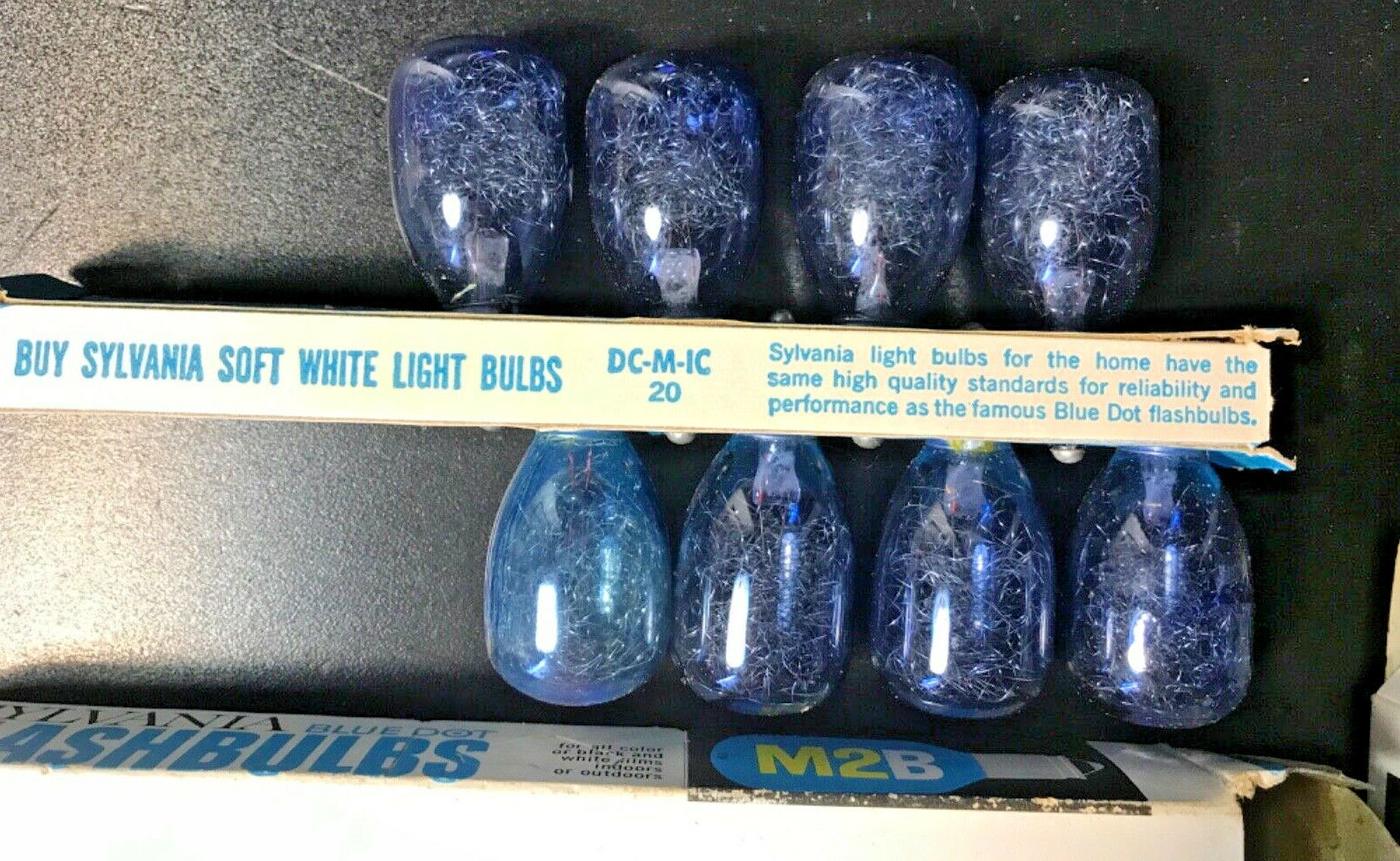 Vintage Sylvania Blue Dot Flashbulbs M2B M3B – 2 ORIGINAL PACKAGES & 19 BULBS!