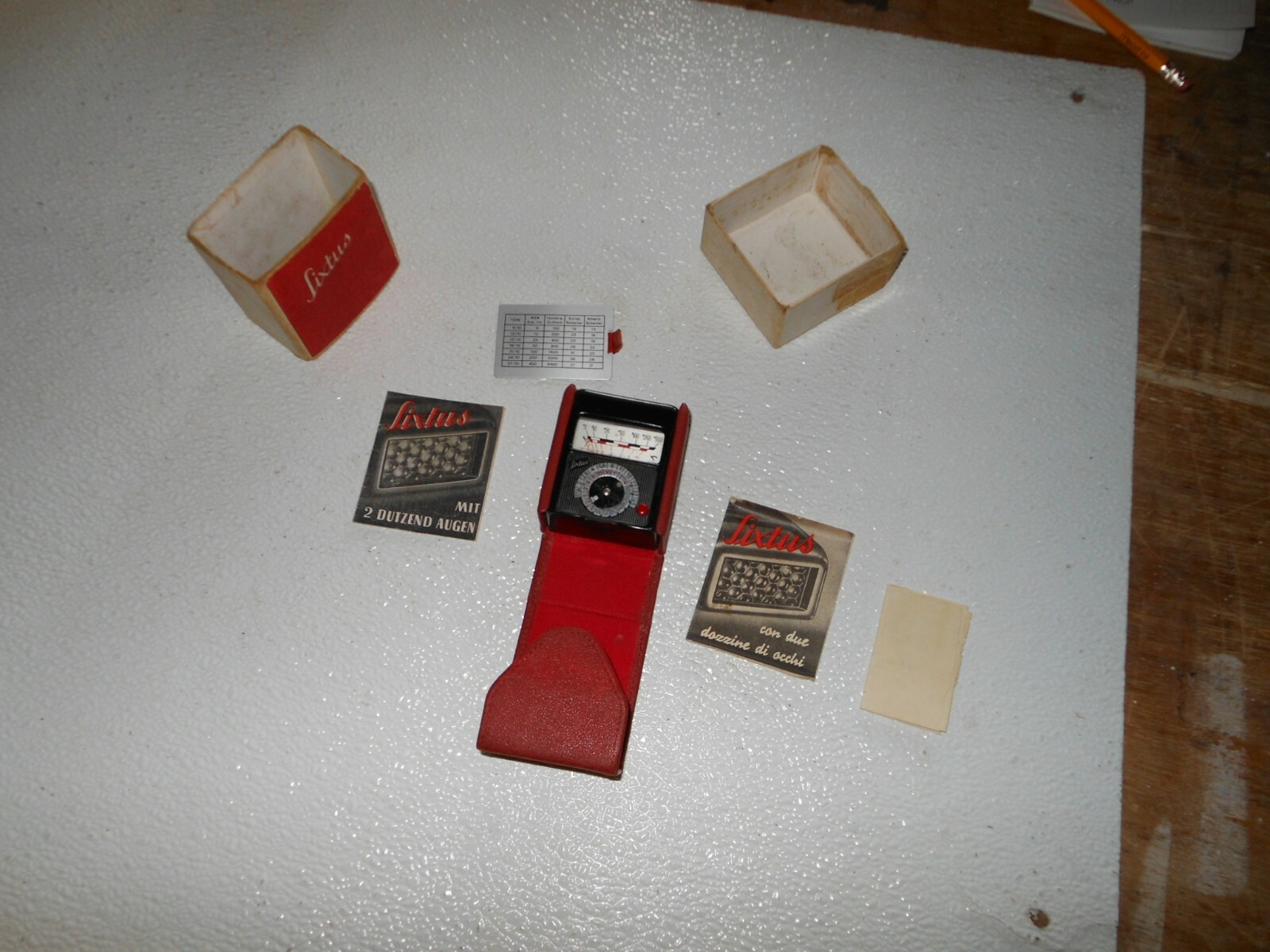 Vintage Gossen Sixtus Light Meter + Case + Docs 