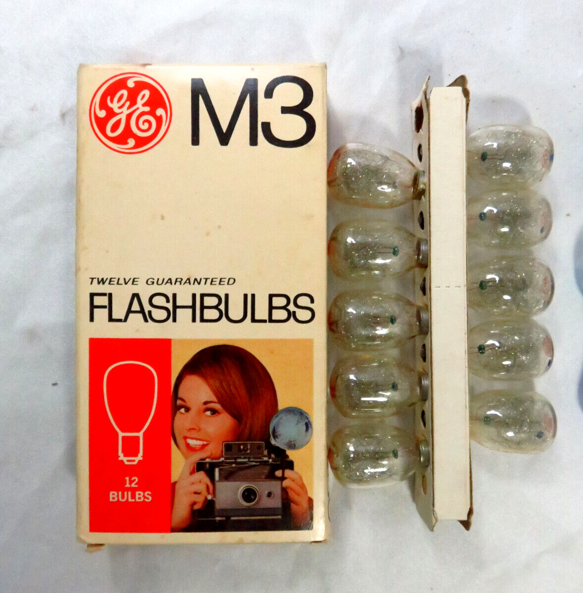 LOT OF 21 vtg Flash Bulbs – GE M3 + M3B w/ boxes