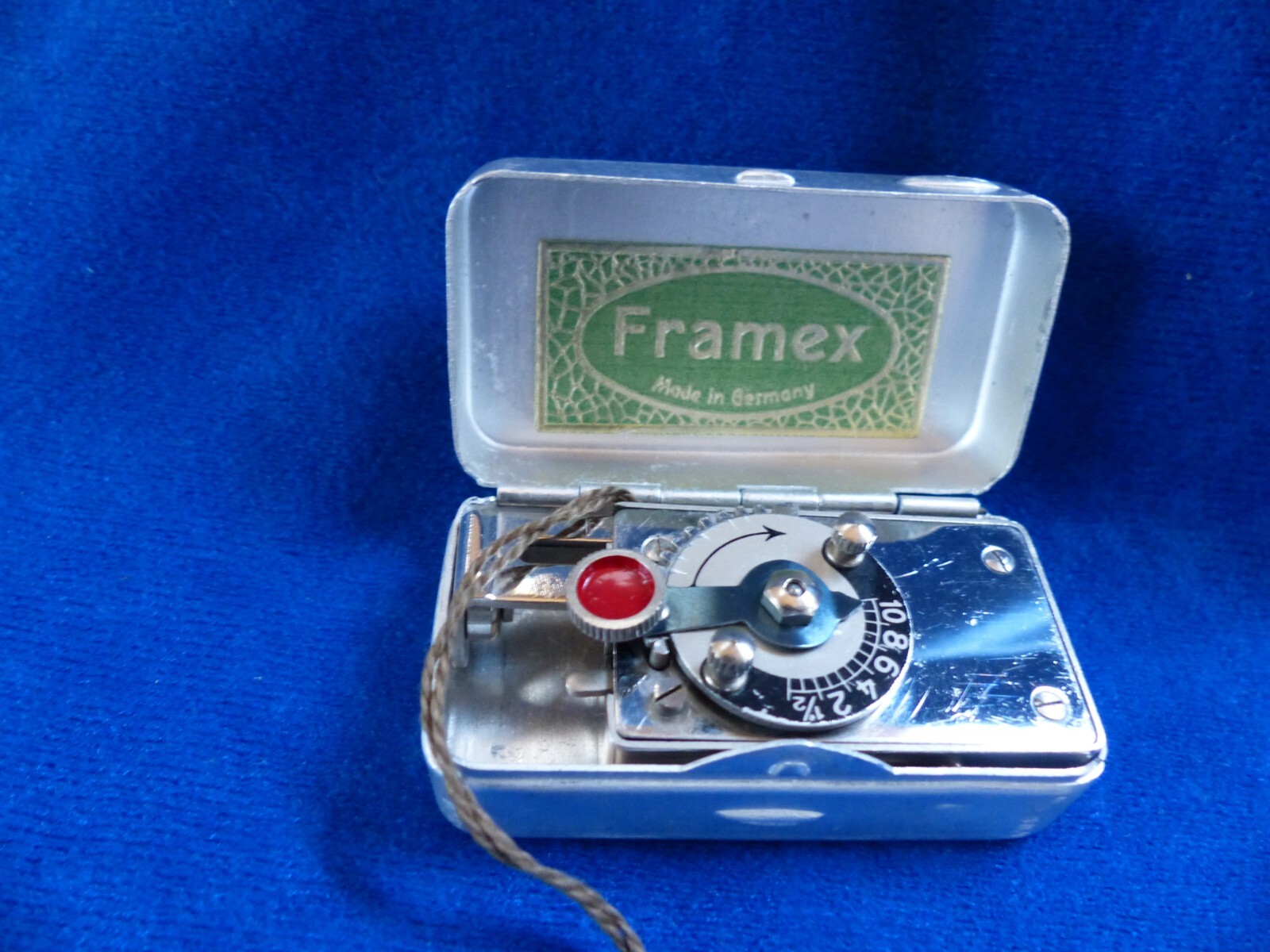 Vintage self timer, Framex, Model II, made in Germany, with aluminum case