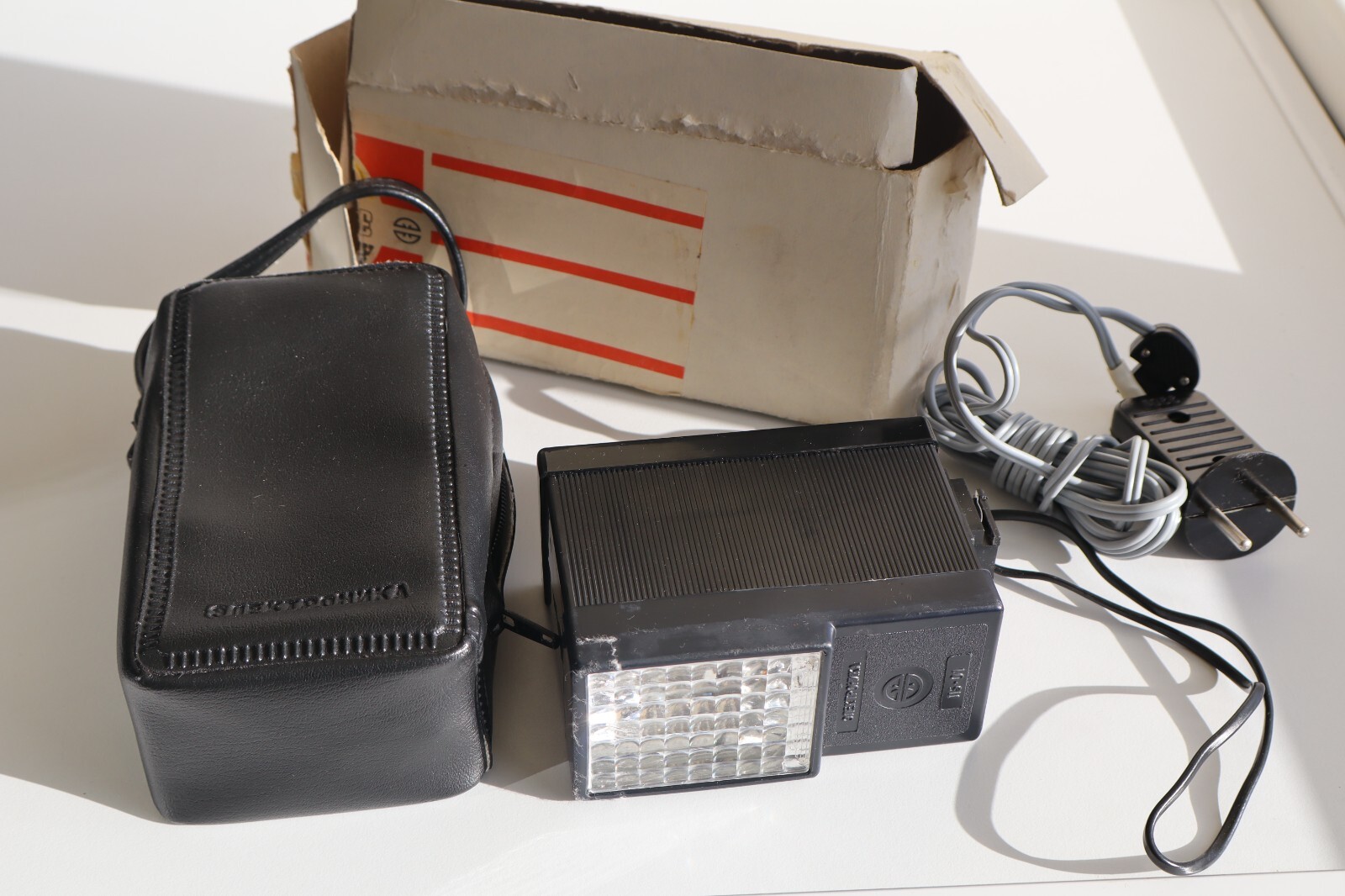 Vintage Soviet Russian Elektronika L5-01 flashlight camera 1985 220V/Batteries
