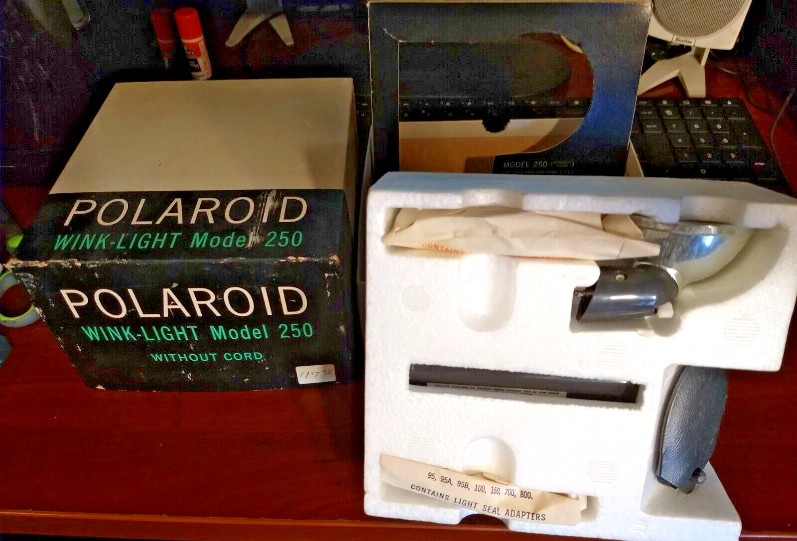 NOS Vintage Antique POLAROID WINK-LIGHT Model 250 FLASHOLDER with BOUNCE Flash