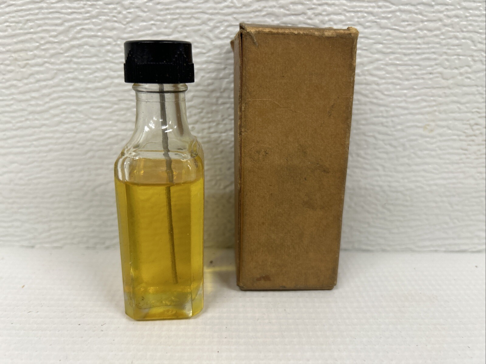 Vintage Eastman Kodak Kodascope Lubricating Oil Box Partial Bottle