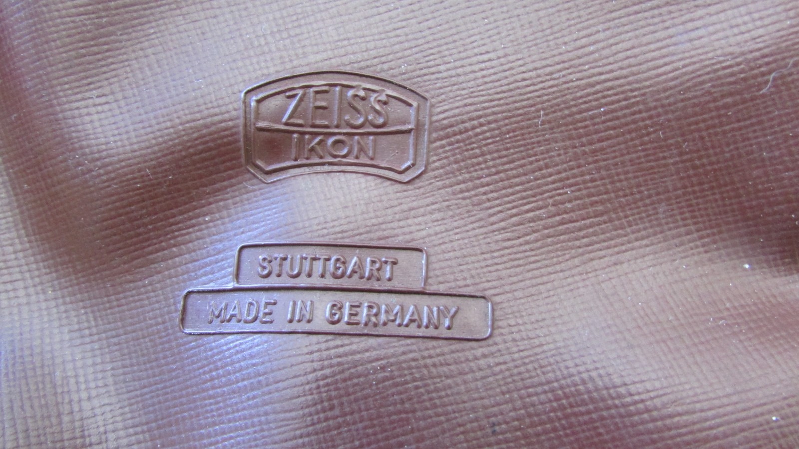 VINTAGE ZEISS IKON IKOBLITZ 1316 STUTTGART FLASHER/DISC WITH CASE