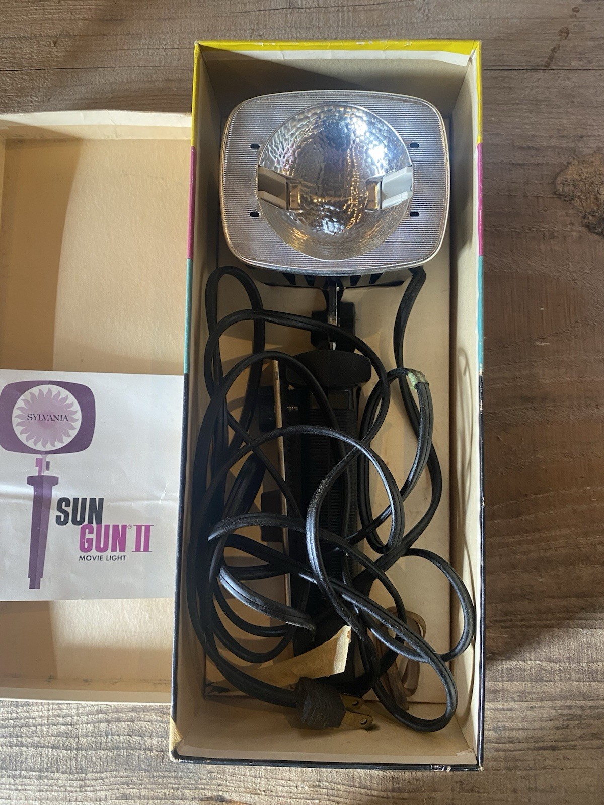 Vintage Sylvania SUN GUN II MOVIE LIGHT SG-55 w/ Original Box And Manual