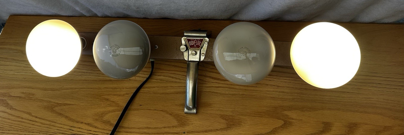 Vintage – Acme “mov-E-lite” Bi-Fold Lamp Bar Chicago Co.