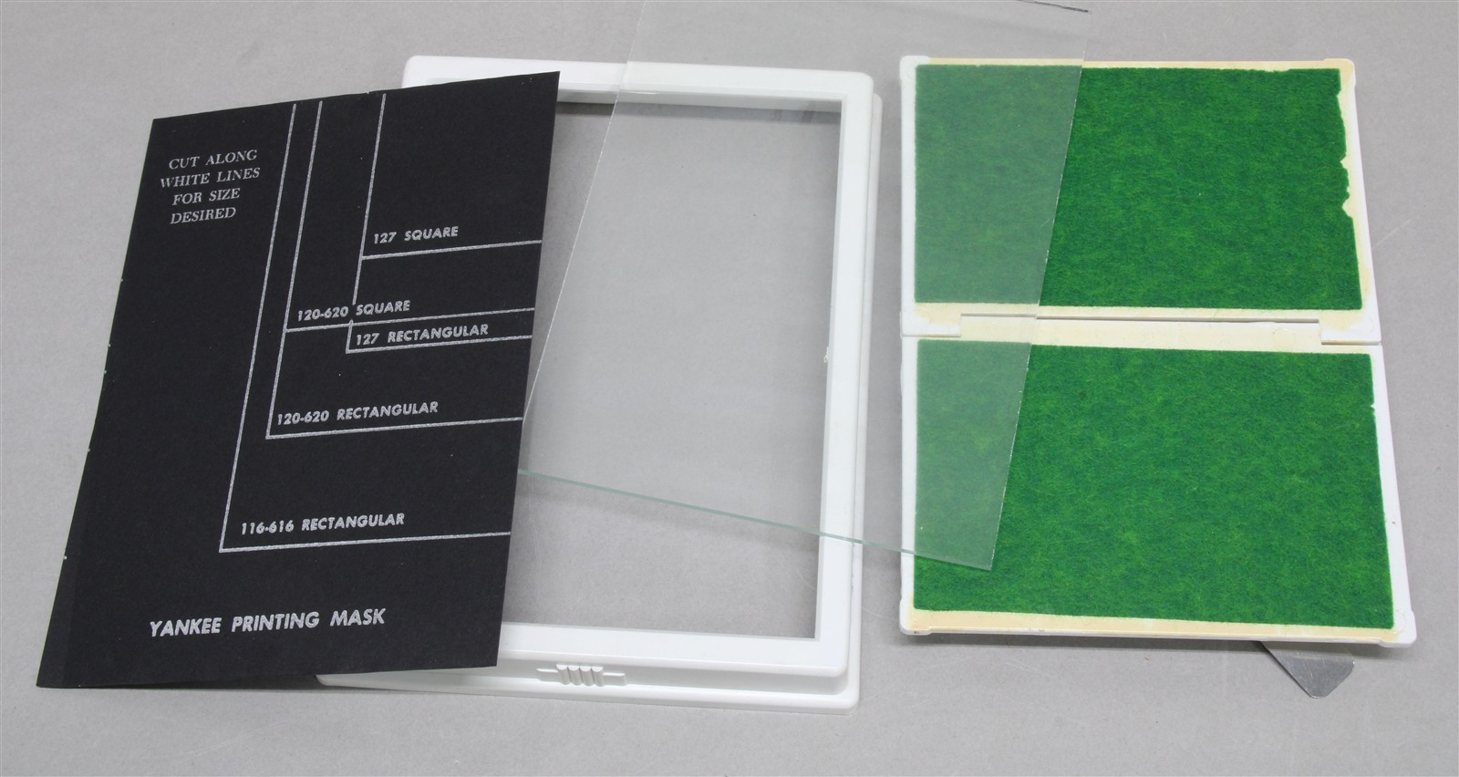 Vintage YANKEE Printing Frame for Roll Film & Cut Film 4″x5″ and Smaller