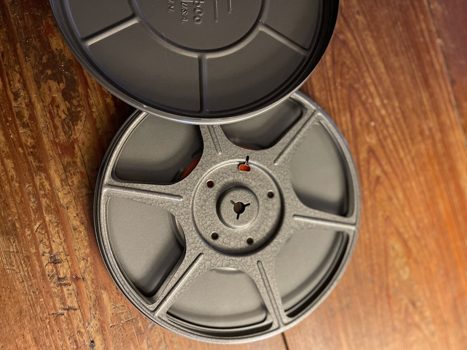 Vintage Compco Chicago 400 Ft 8MM Motion Picture Film Canister and Empty 7” Reel
