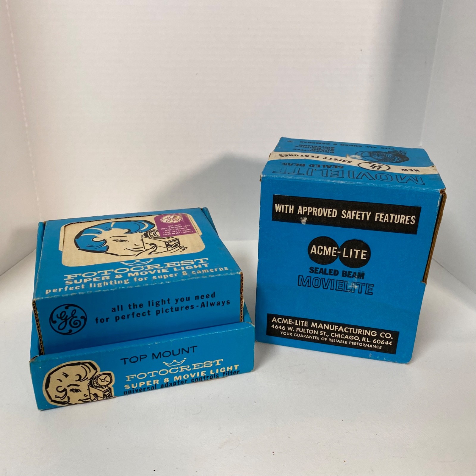 2 Vintage GE Fotocrest Super 8 Movie Light • ACME-Lite • With Boxes • Works!