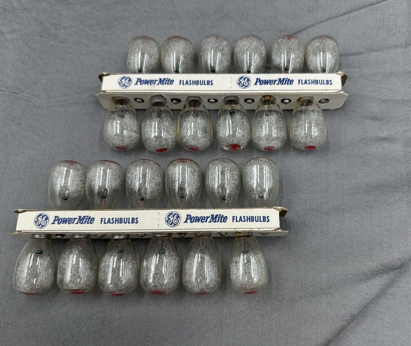 Vintage 2 Boxes Of 12 General Electric Clear M2 Camera Flashbulbs GE Made In USA