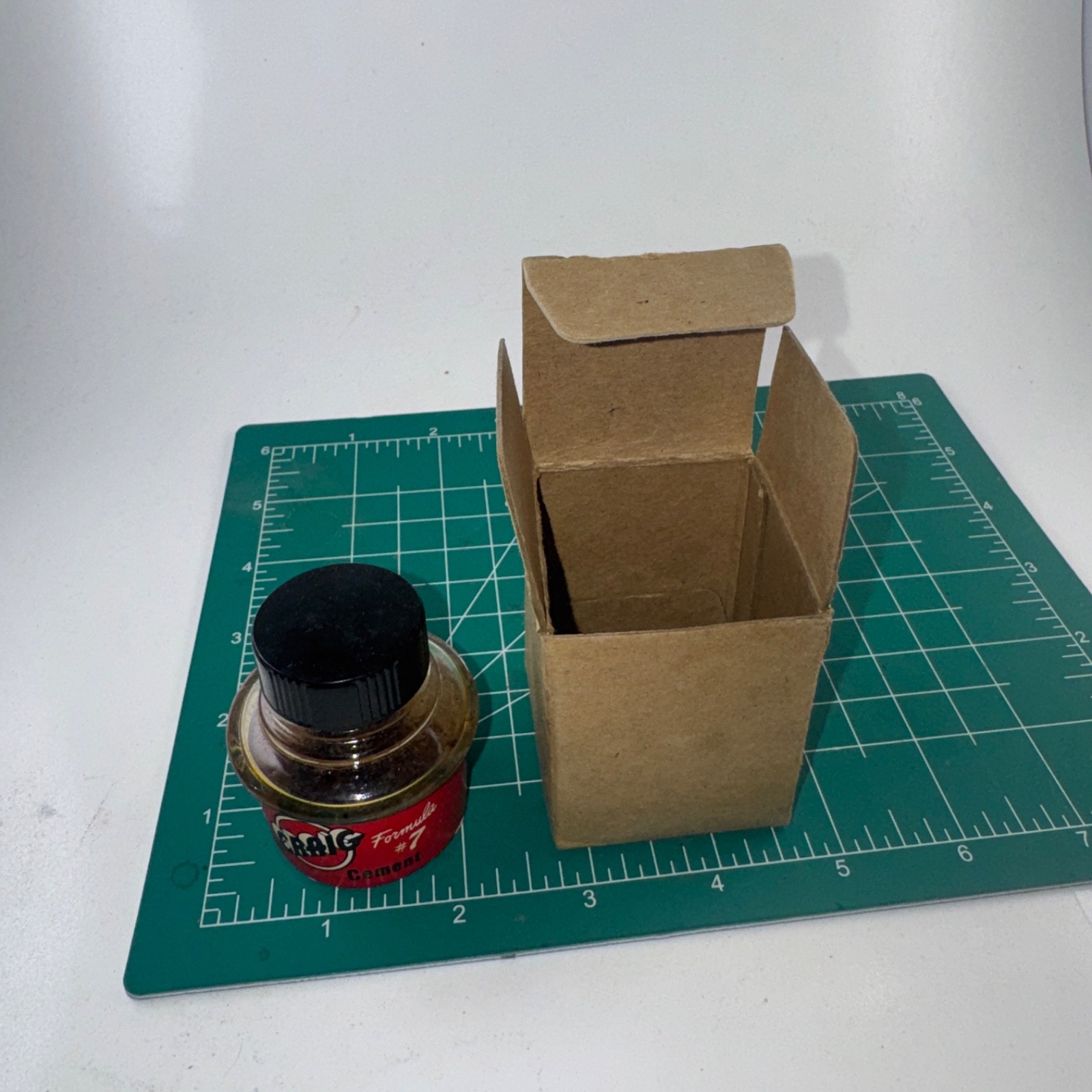 Film Editor – Bottle Craig Safety Formula #7 Film Cement Glass Jar Vintage Box