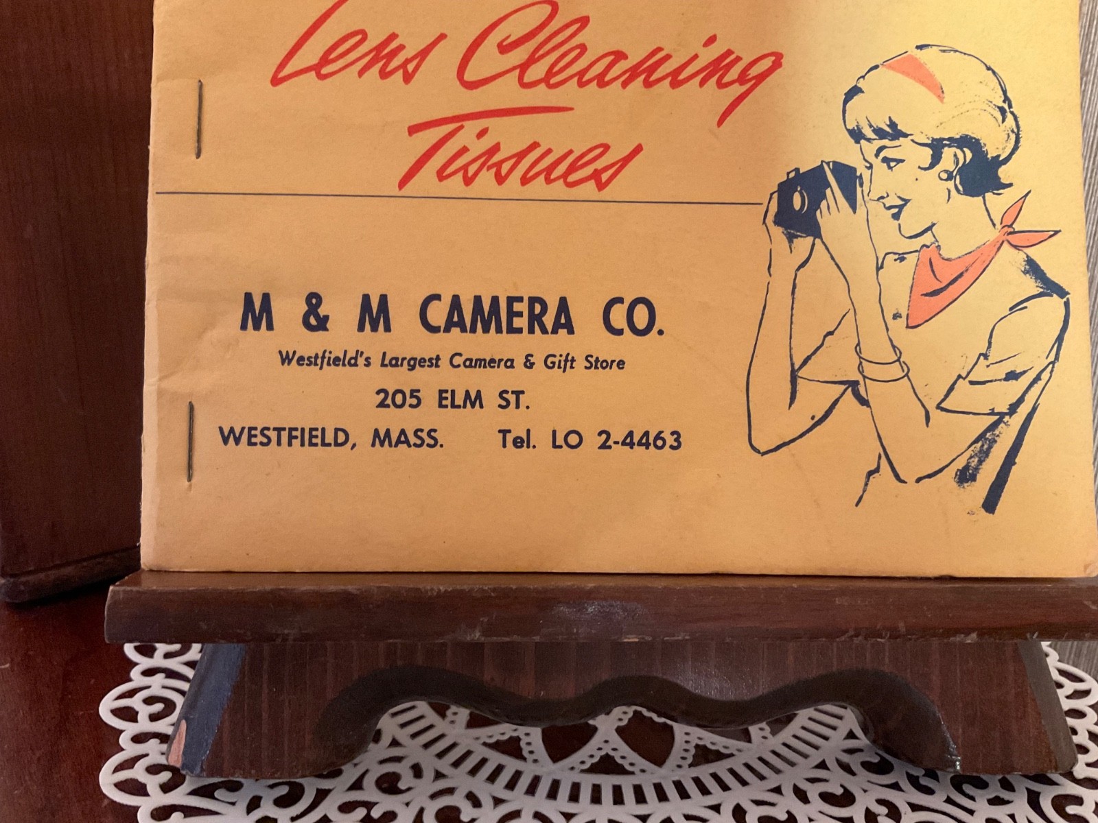 Vintage Lens Cleaning Tissues book Lensclean Inc. Westfield, Mass M & M Camera